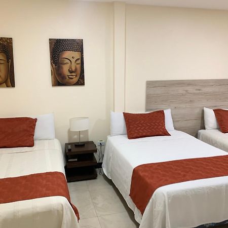 Hotel Las Mercedes Airport-Quito Tababela Esterno foto