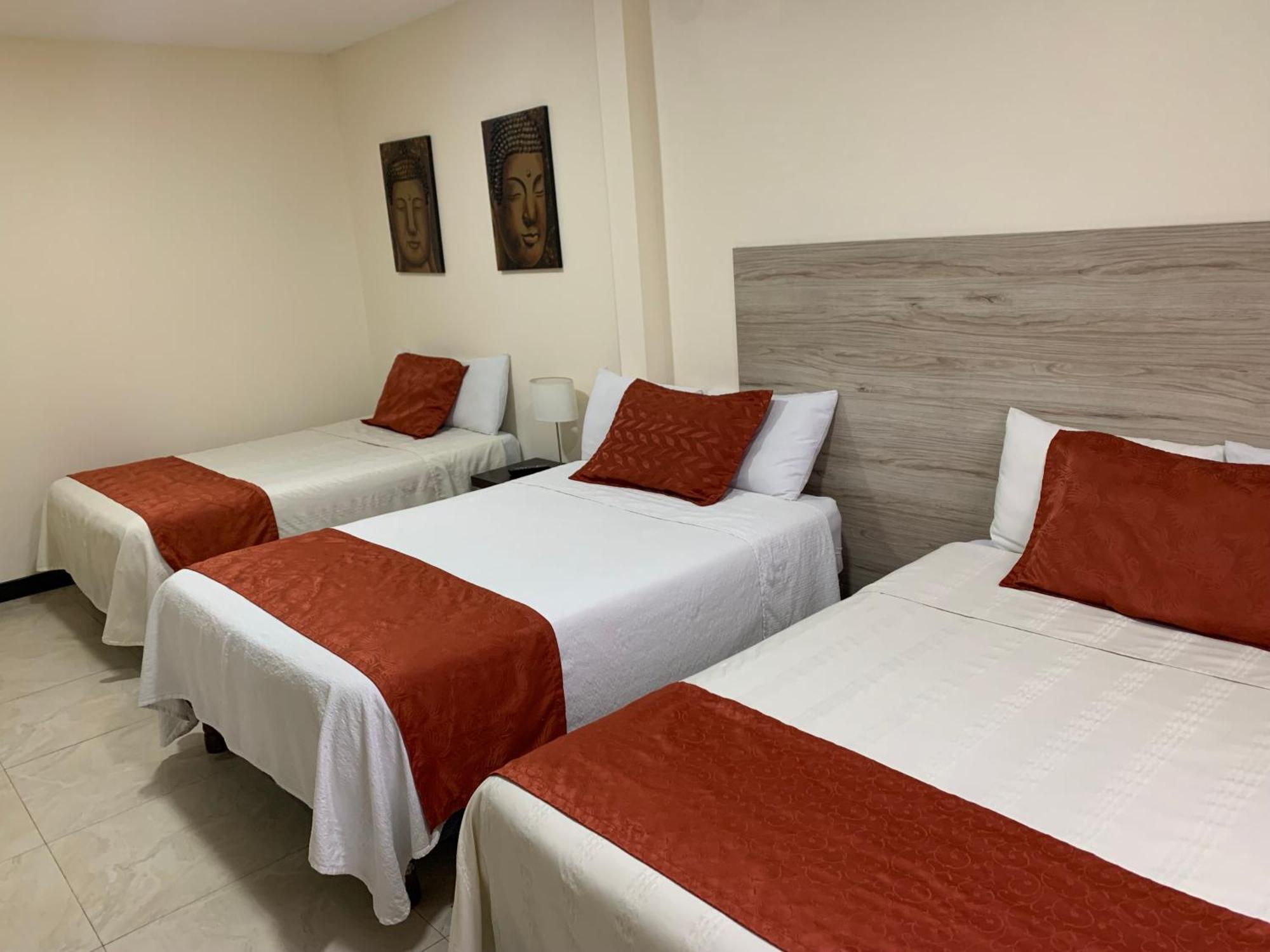 Hotel Las Mercedes Airport-Quito Tababela Esterno foto
